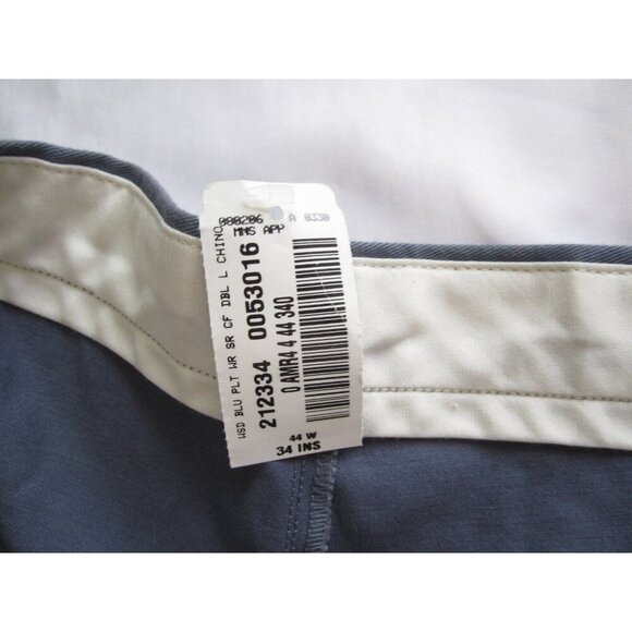 New W/ Tag Men LL Bean Double L Classic Fit Cotton Pants Sz 44W x 29L (MP297) - Picture 3 of 5